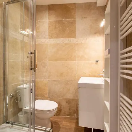 Apartman Coulee Verte 2 Bedrooms In The Old Town At 5 Min From The Sea
