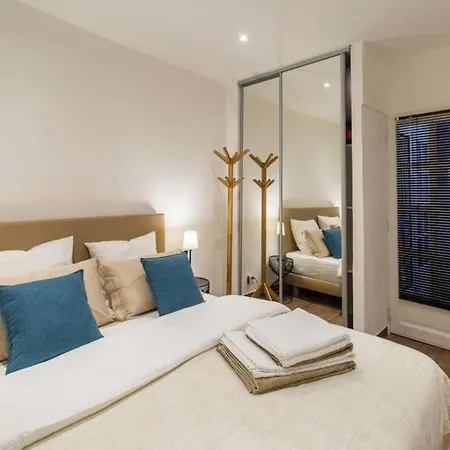 Coulee Verte 2 Bedrooms In The Old Town At 5 Min From The Sea Nizza