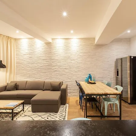 Apartman Coulee Verte 2 Bedrooms In The Old Town At 5 Min From The Sea
